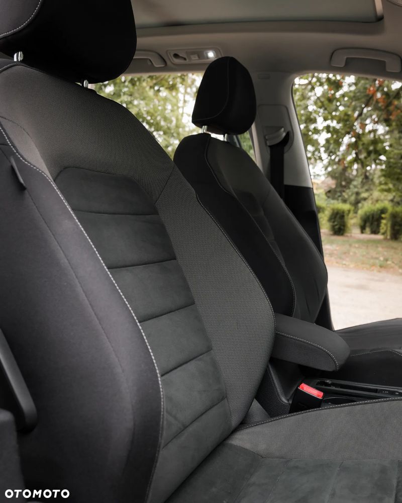 Volkswagen Golf 2.0 TDI BMT Highline DSG - 33