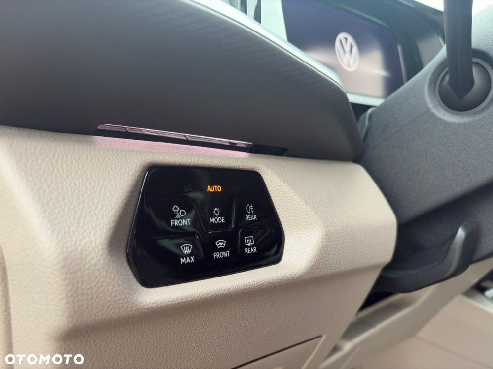 Volkswagen Multivan 2.0 TSI L2 Style DSG - 11