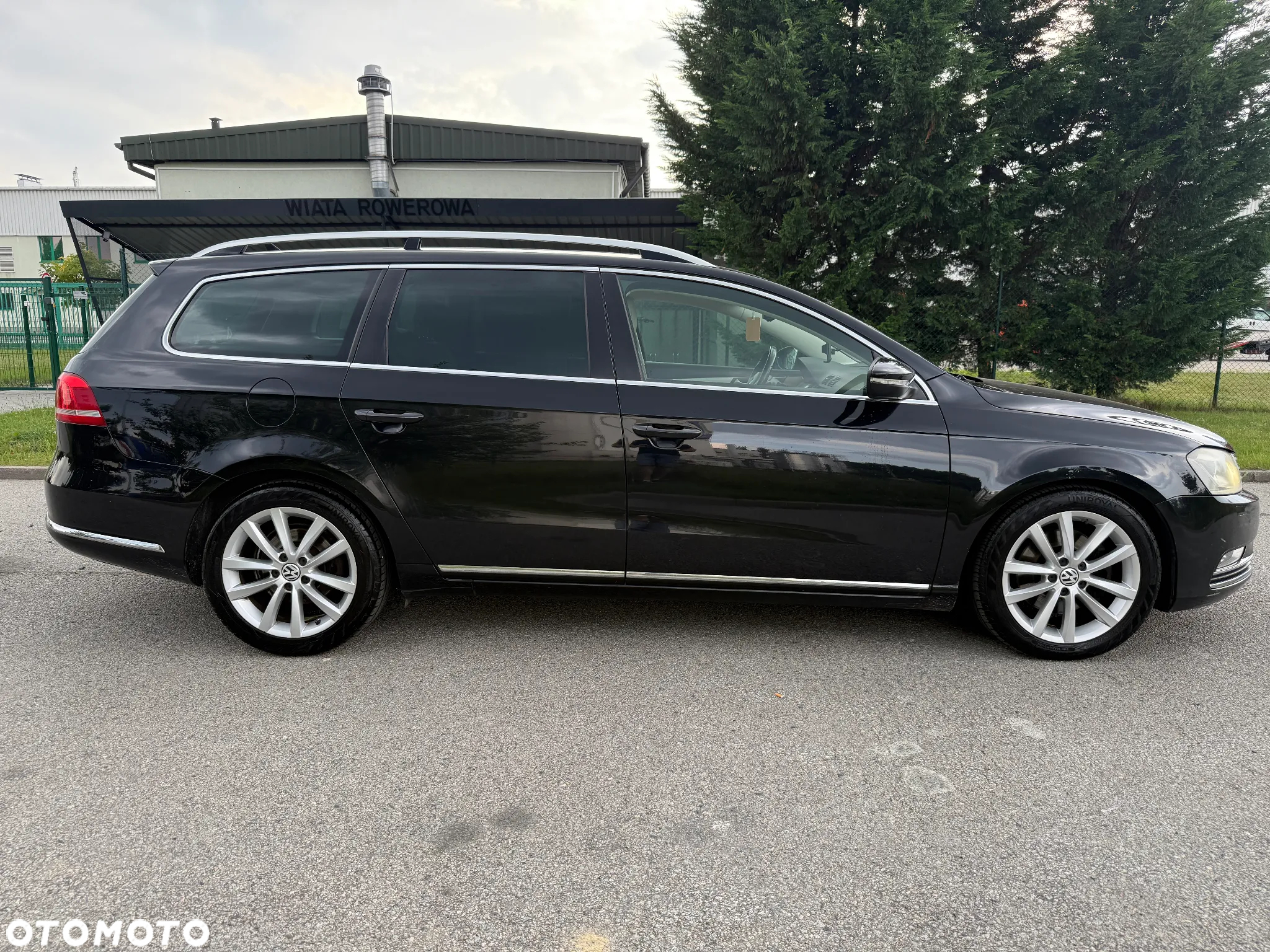 Volkswagen Passat - 4