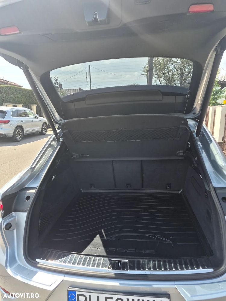 Porsche Cayenne - 24