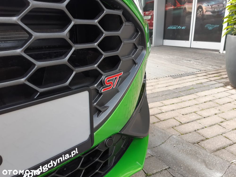 Ford Focus 2.3 EcoBoost ST X - 13