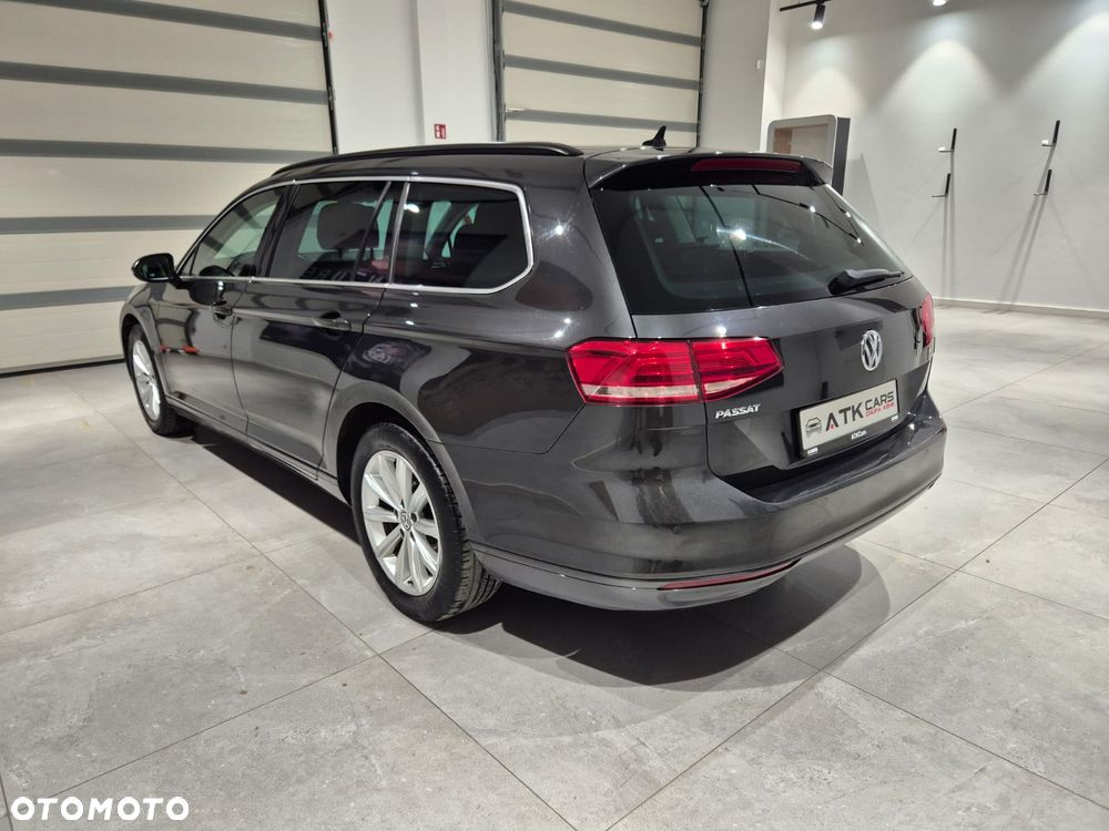 Volkswagen Passat 1.6 TDI (BlueMotion Technology) DSG Comfortline - 9