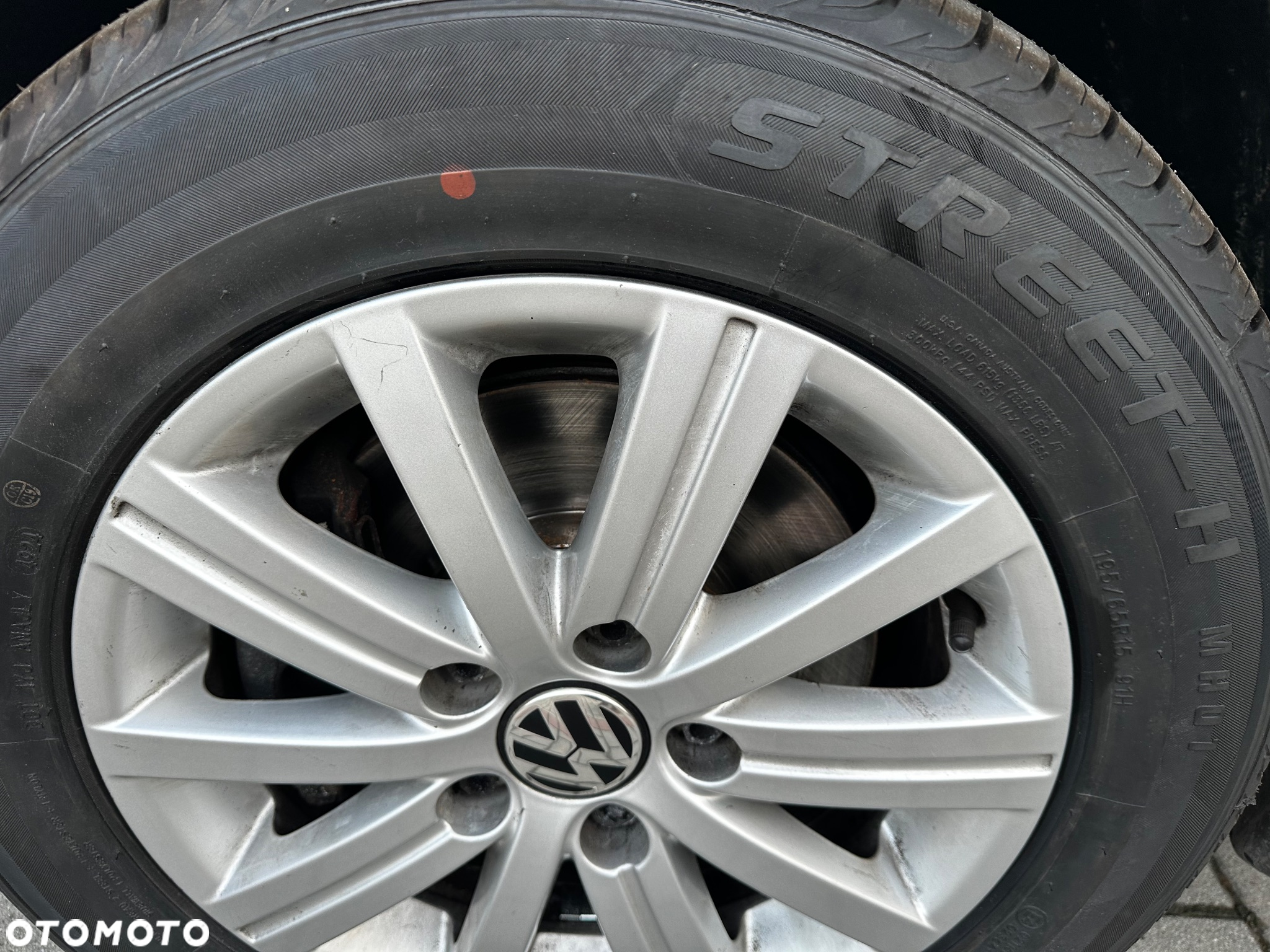 Volkswagen Golf Plus 1.6 TDI BlueMot Comfortline - 20