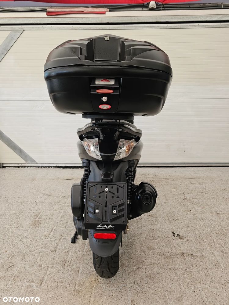 Piaggio Beverly - 28