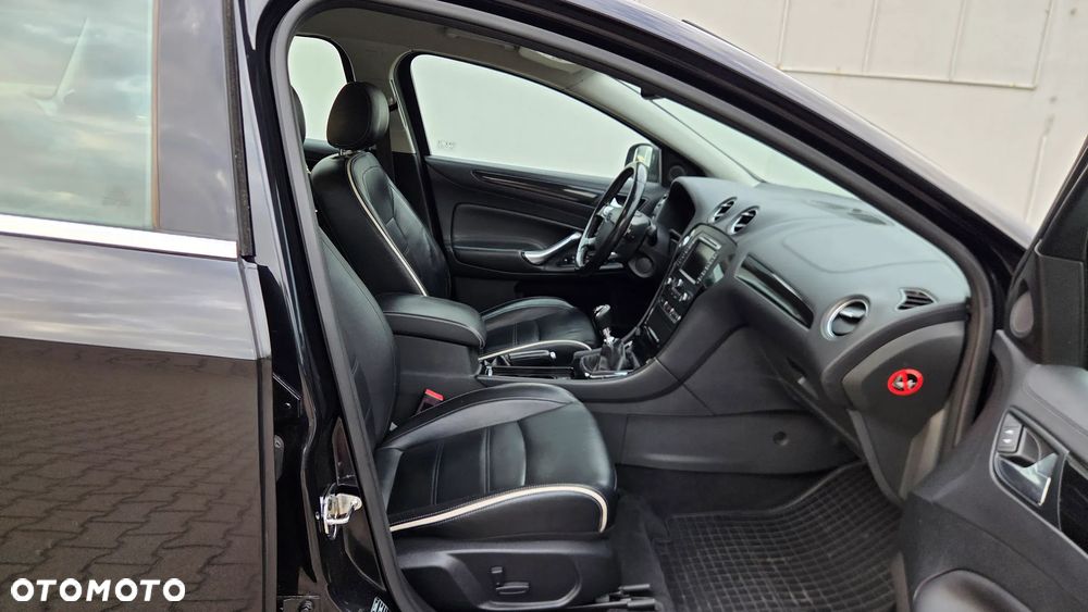 Ford Mondeo 2.0 TDCi Titanium X - 24