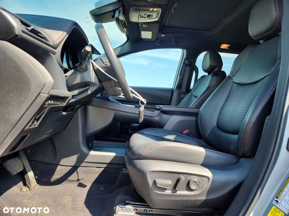 Toyota Sienna - 7