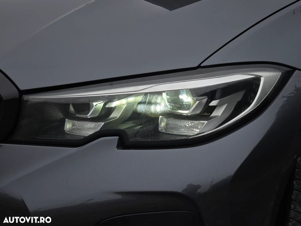 BMW Seria 3 320e Aut. M Sport - 39
