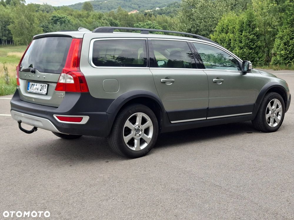 Volvo XC 70 D5 AWD Summum - 9