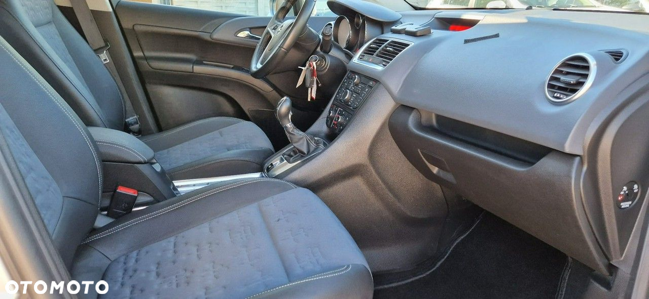 Opel Meriva - 31