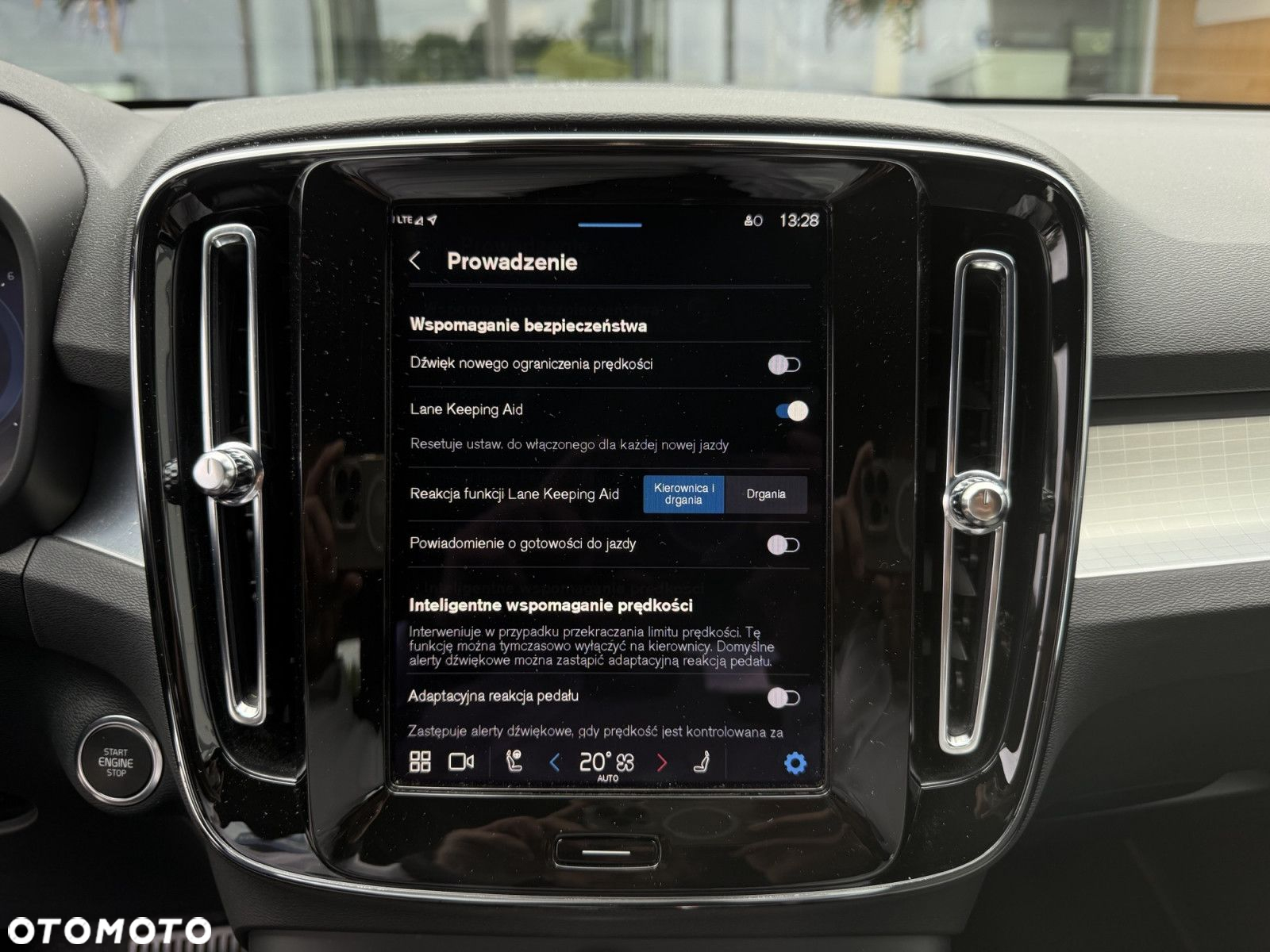 Volvo XC 40 - 20