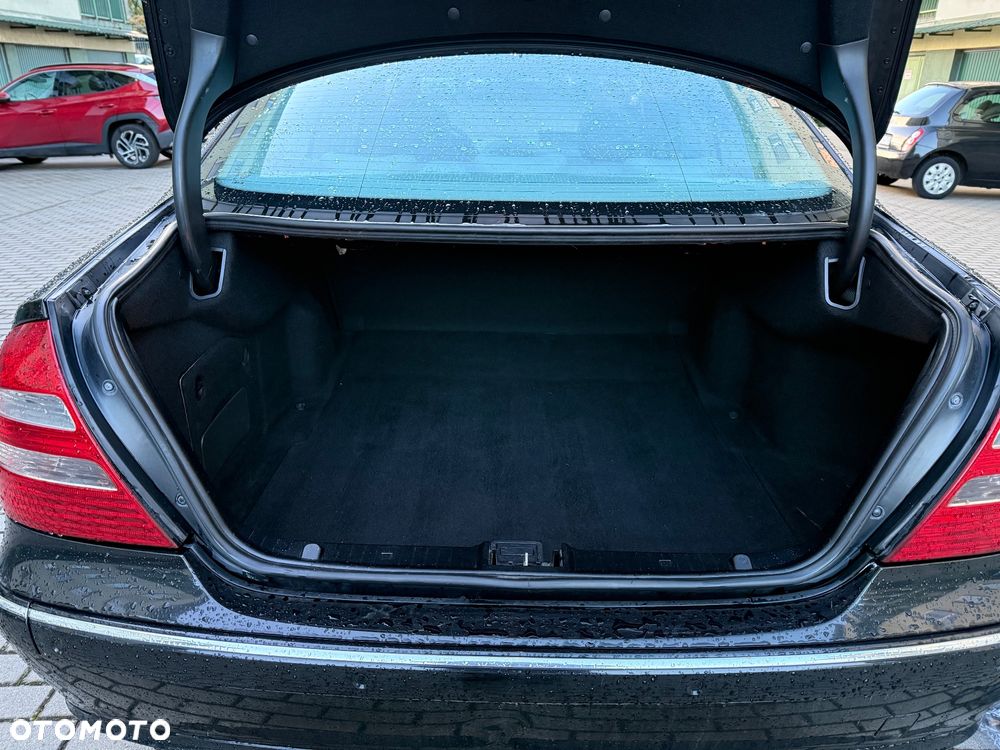 Mercedes-Benz Klasa E 320 CDI Avantgarde - 17