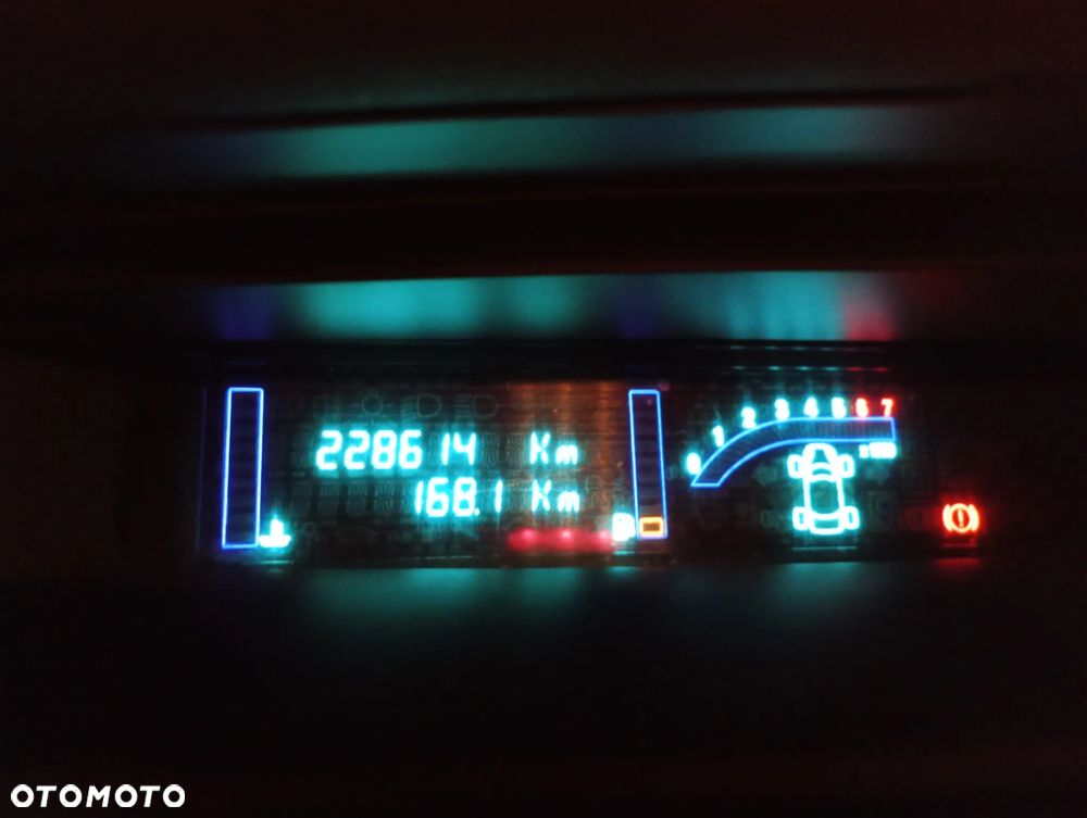 Renault Scenic 1.6 Confort Privilege - 10