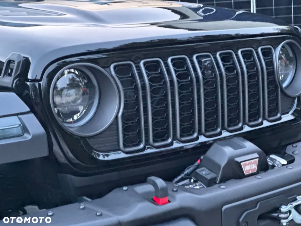 Jeep Wrangler - 25