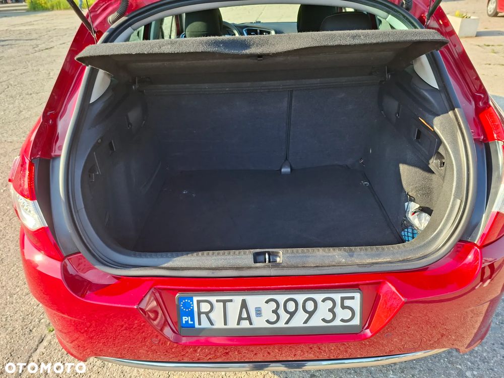 Citroën C4 PureTech e-THP 130 Selection - 6