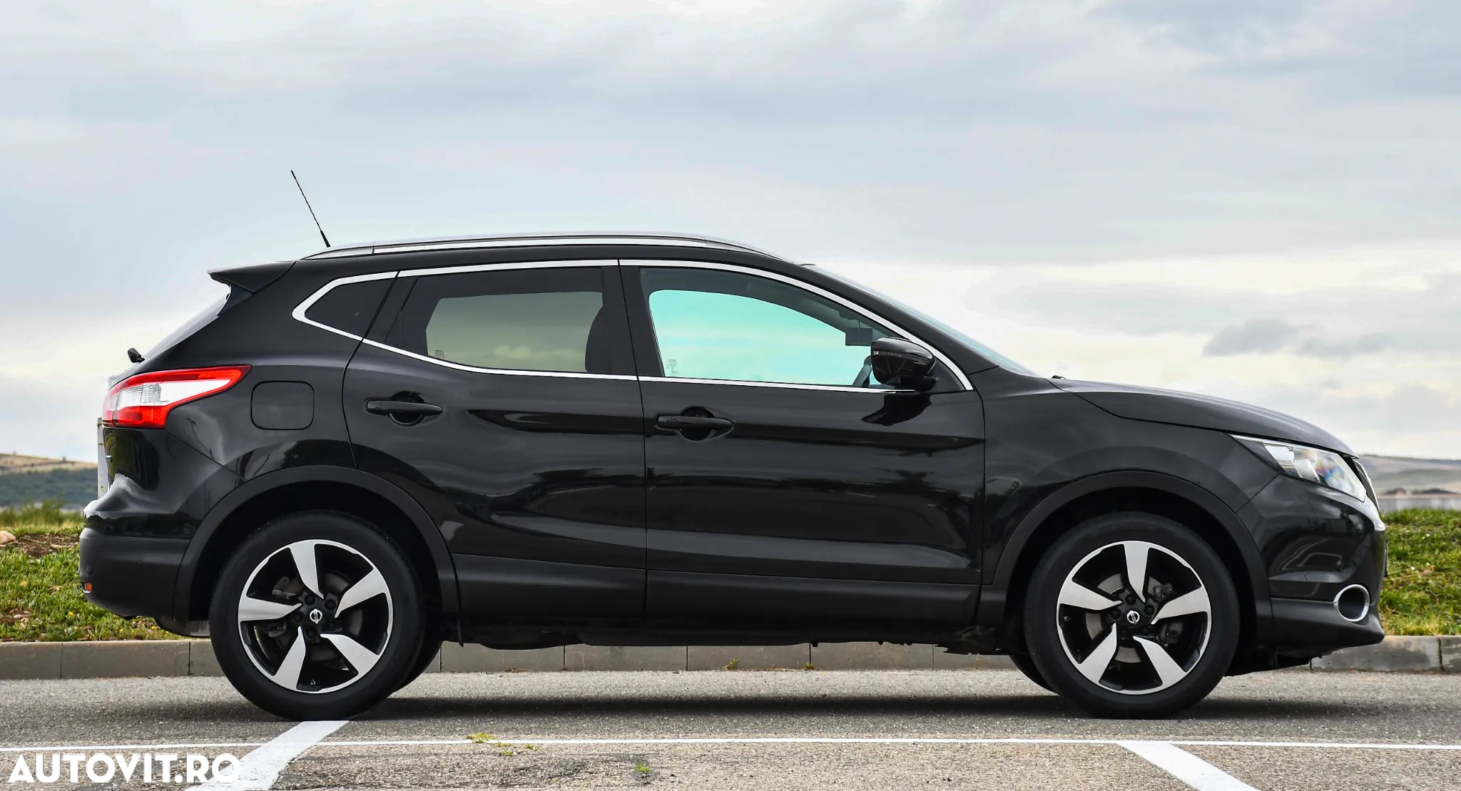 Nissan Qashqai 1.5 DCI Start/Stop N-Connecta - 5