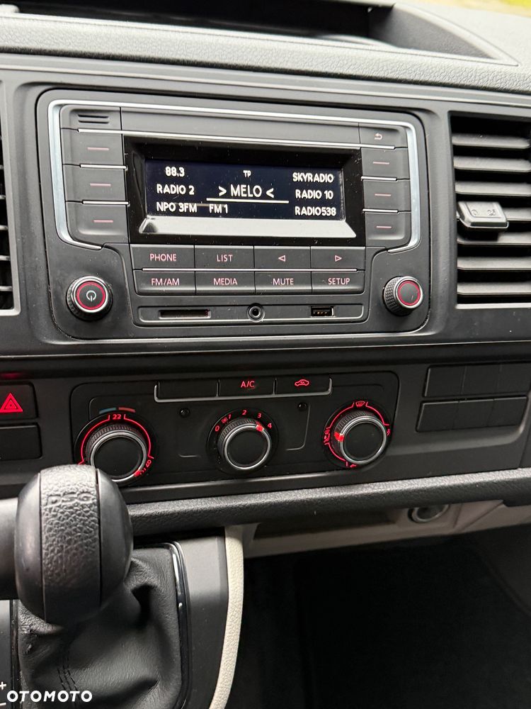 Volkswagen Transporter T6 2.0TDI 150 KM Mobilny Warsztat Klima PDC Grz.Szyb - 16