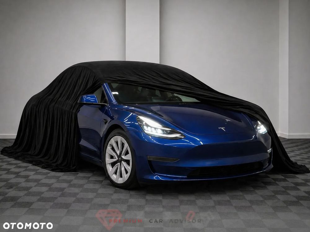 Tesla Model 3 - 1