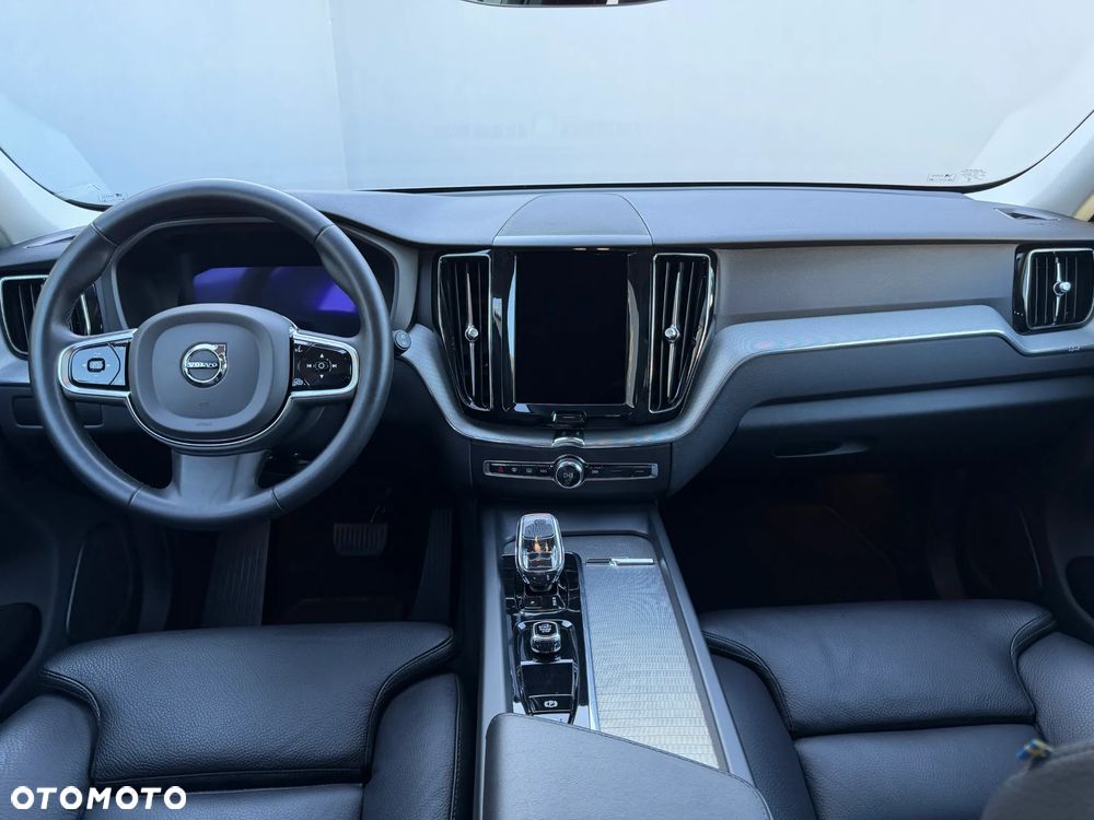 Volvo XC 60 B5 B AWD Plus Bright - 31
