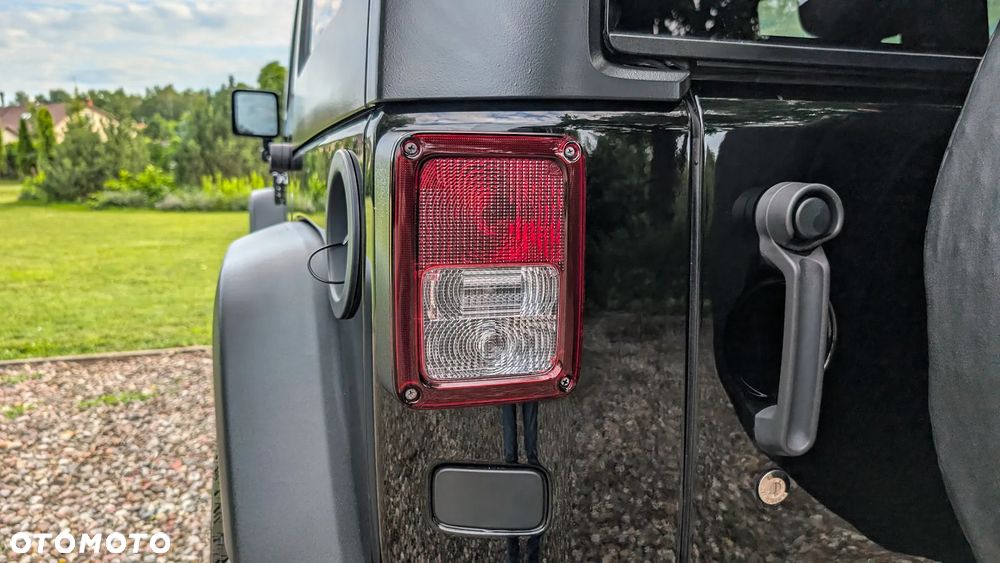 Jeep Wrangler 3.6 Unlim Rubicon - 18