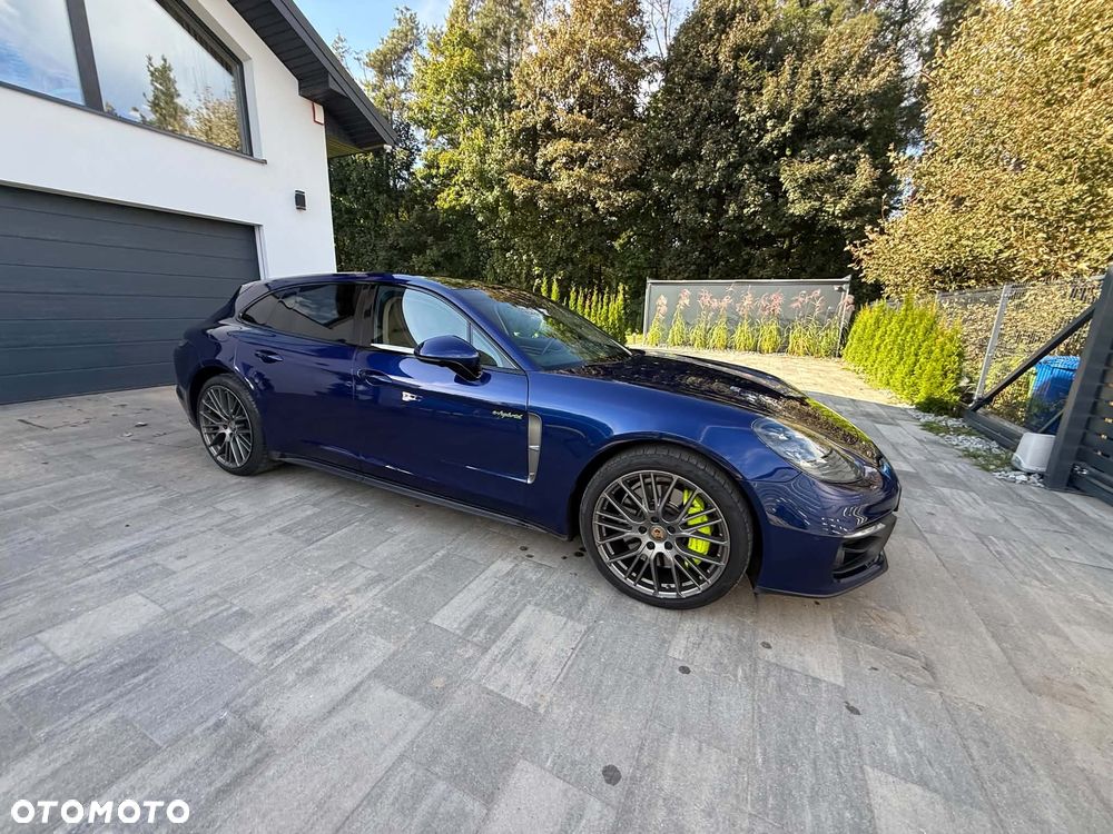 Porsche Panamera 4 Platinum Edition - 29