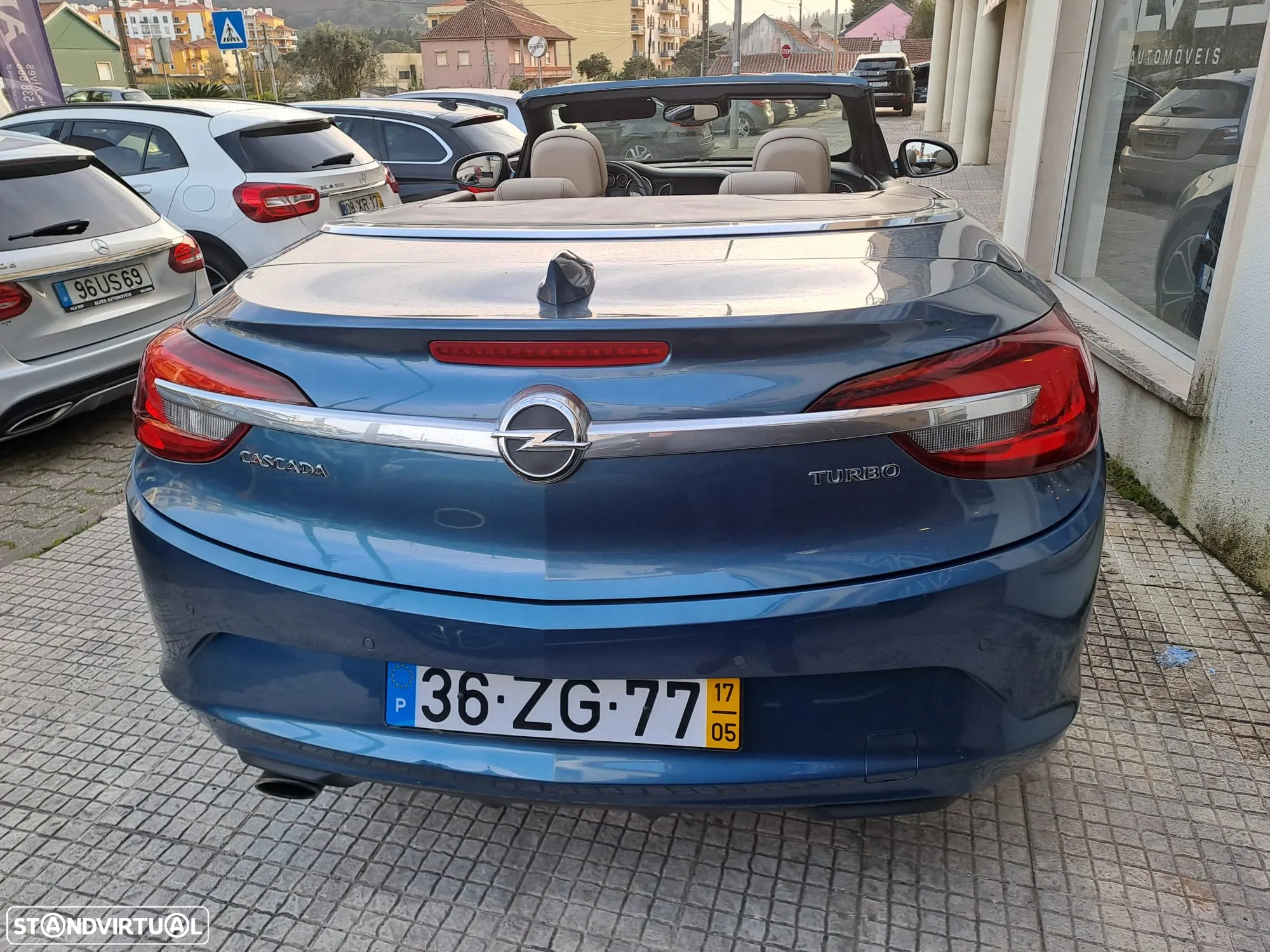 Opel Cascada 1.6 SIDI Turbo Auto Innovation - 25