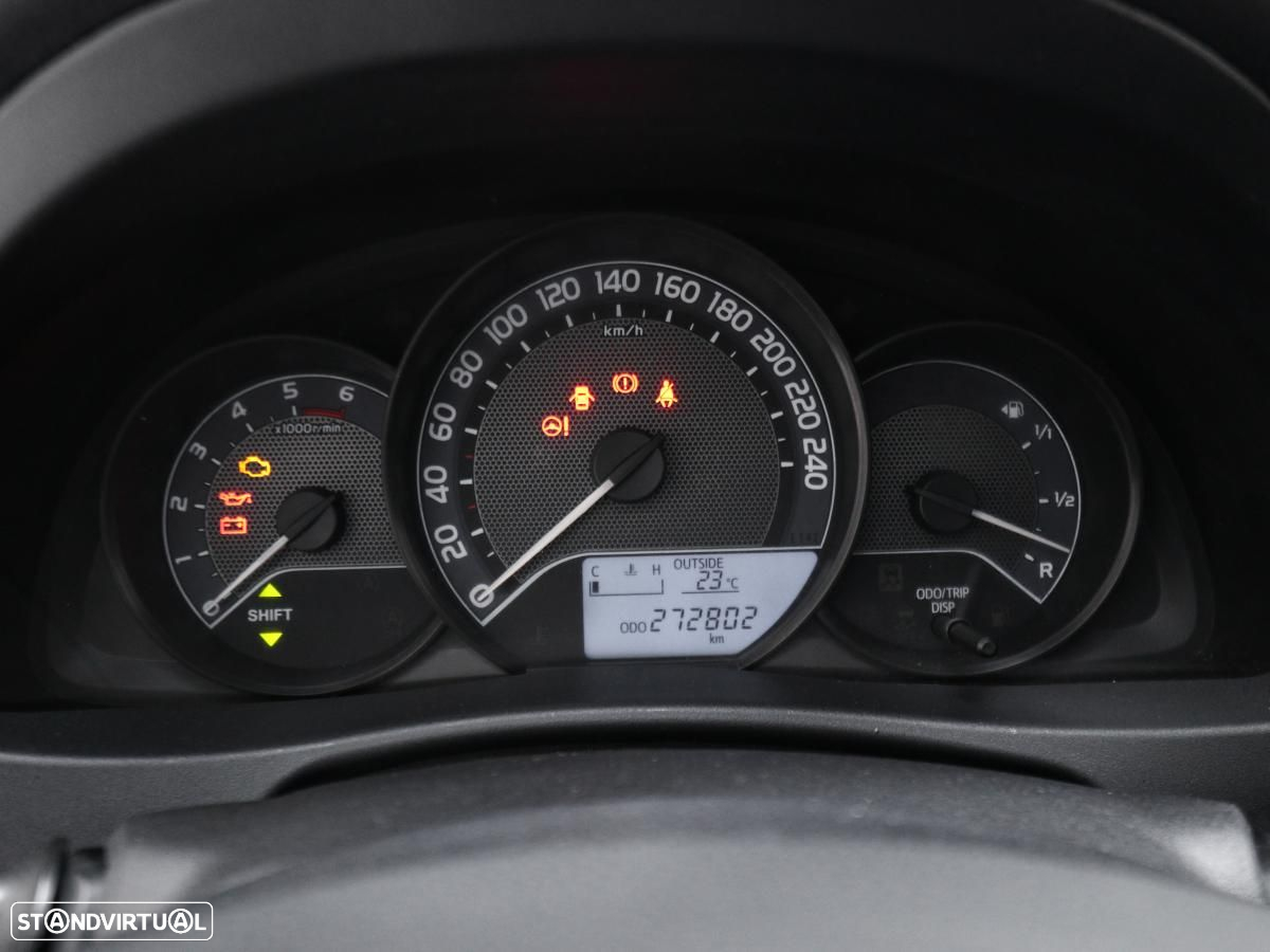 Toyota Auris Touring Sports 1.4 D-4D Active - 19