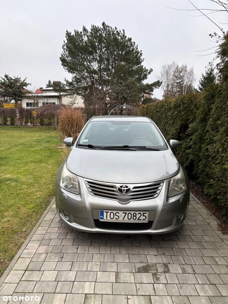 Toyota Avensis 1.6 Luna - 5