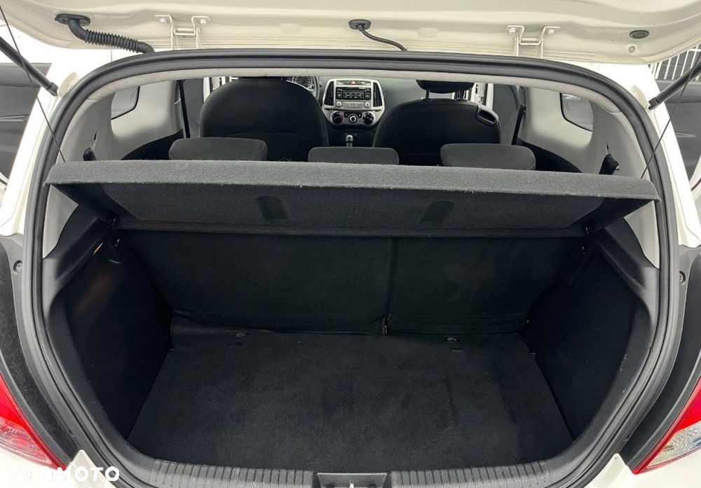 Hyundai i20 - 33