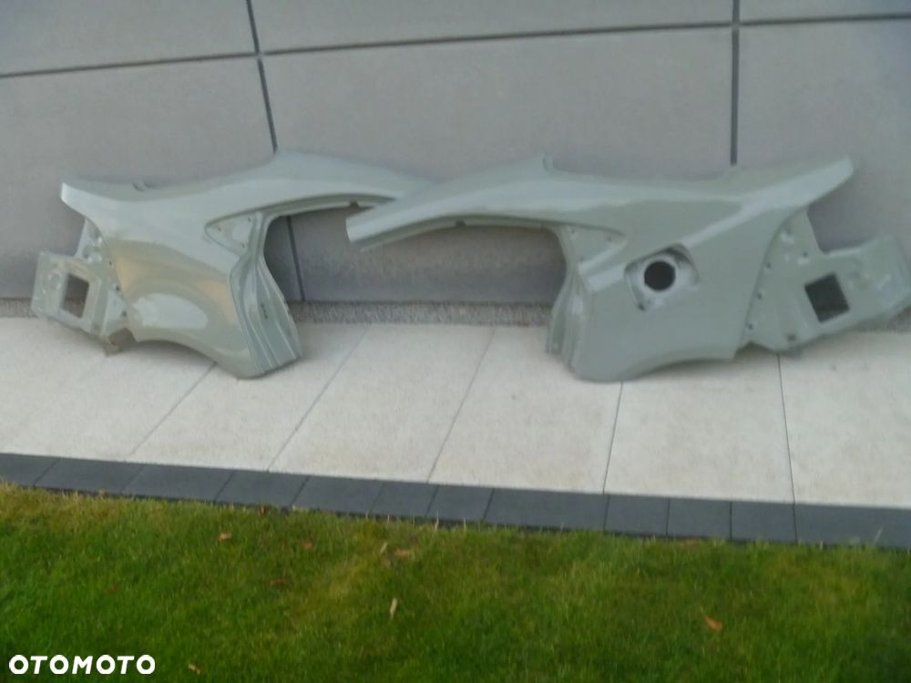 TOYOTA COROLLA E21 SEDAN NOWY BŁOTNIK TYLNY PRAWY LEWY  ORYGINAŁ - 2
