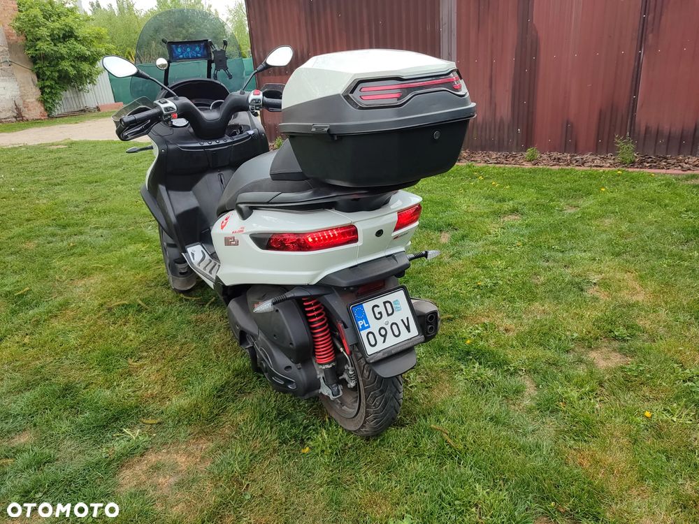 Piaggio MP-3 - 3