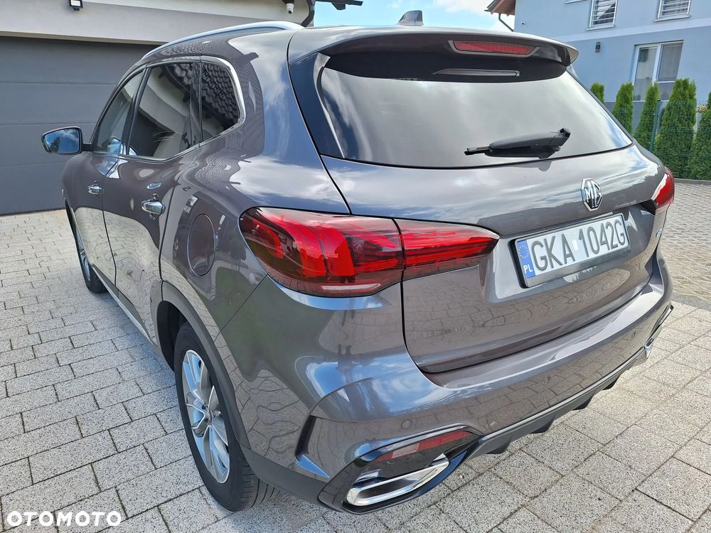 MG HS 1.5 T-GDI Excite DCT - 25
