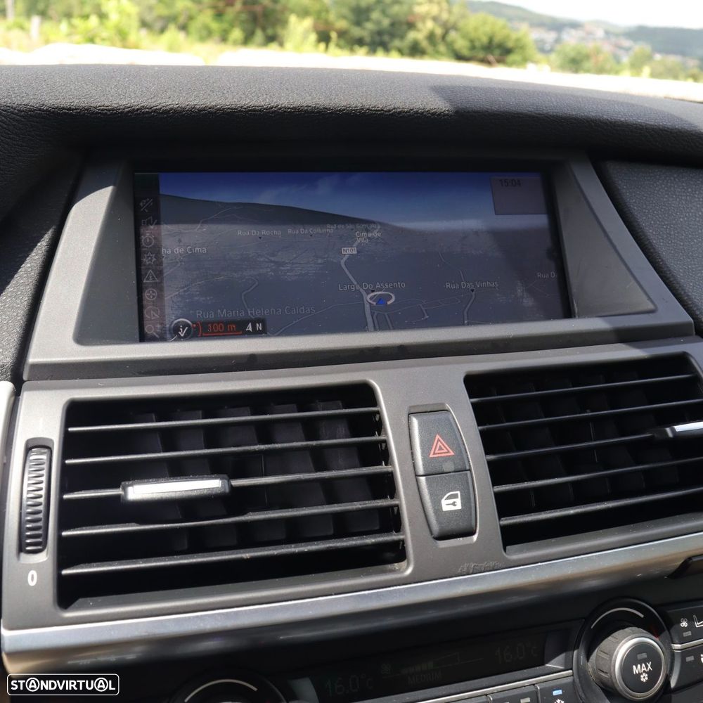 BMW X6 xDrive40d - 17