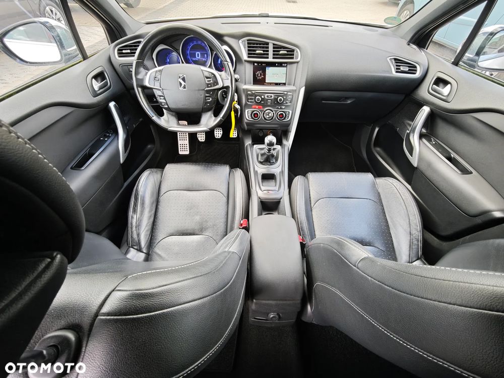 Citroën DS4 THP 200 SportChic - 35