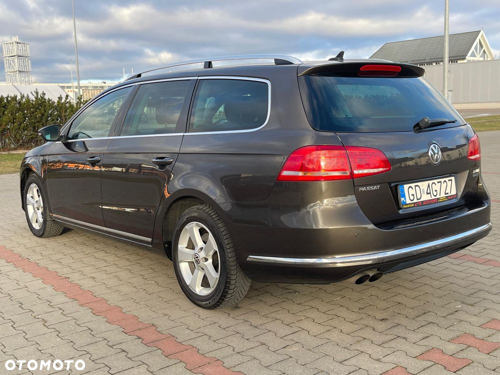 Volkswagen Passat 2.0 TDI Comfortline - 5