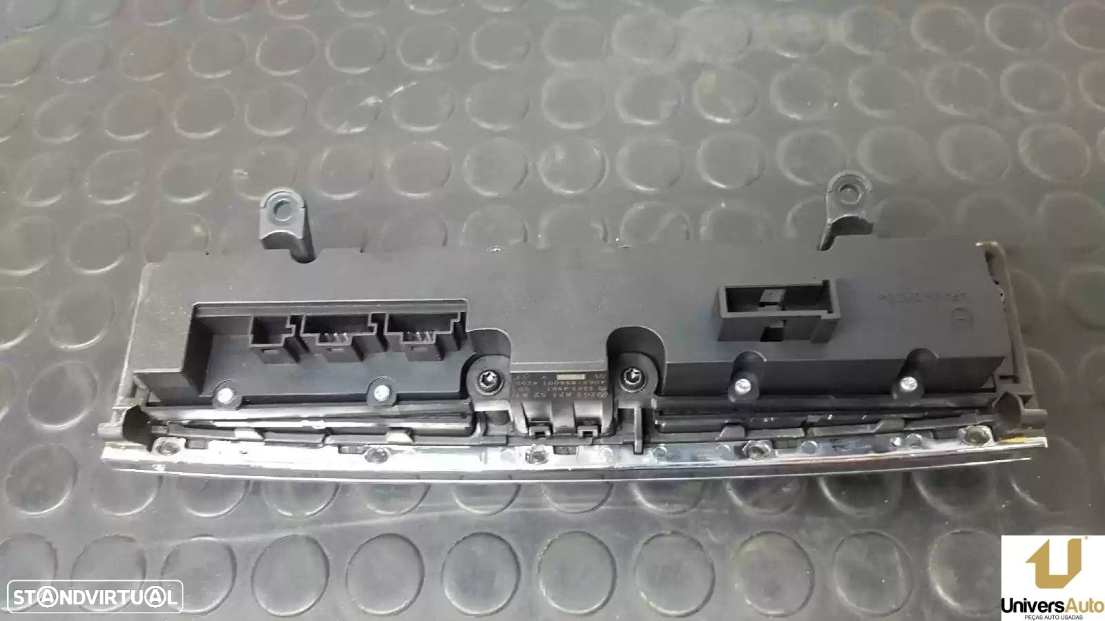 BOTÃO DE EMERGÊNCIA MERCEDES-BENZ CLASSE C T-MODEL 2006 -2038215281 - 4