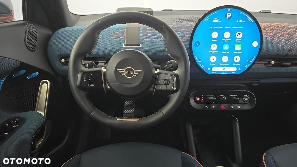 MINI Aceman SE 54.2kWh Linia Favoured - 11