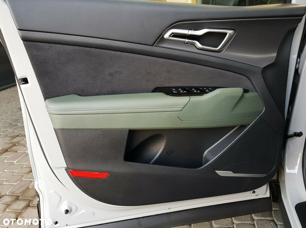 Kia Sportage 1.6 T-GDI HEV Anniversary 2WD - 9