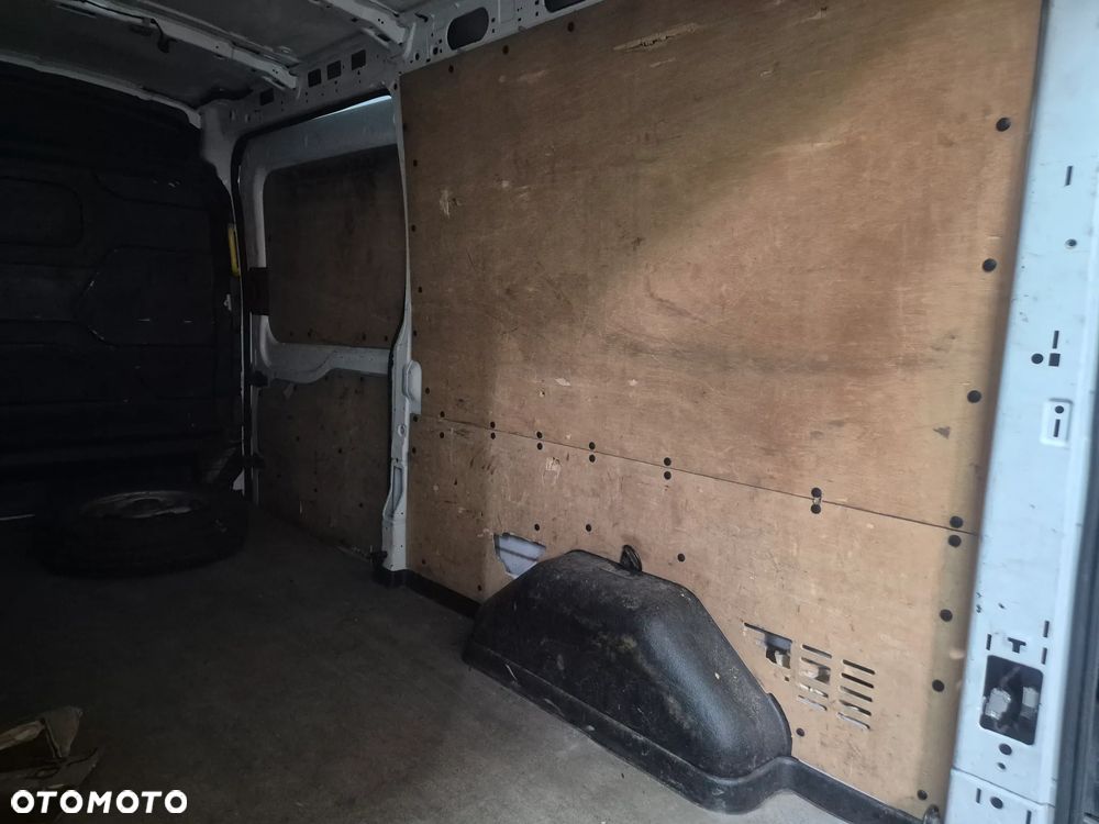 ZABUDOWA WYBITKA L2 H2 ŚREDNIAK FORD TRANSIT MK8 14r. + - 3