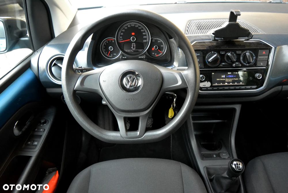 Volkswagen up! (BlueMotion Technology) move - 11