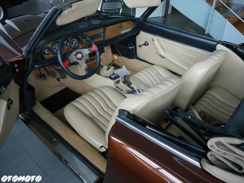 Fiat 124 Spider - 13