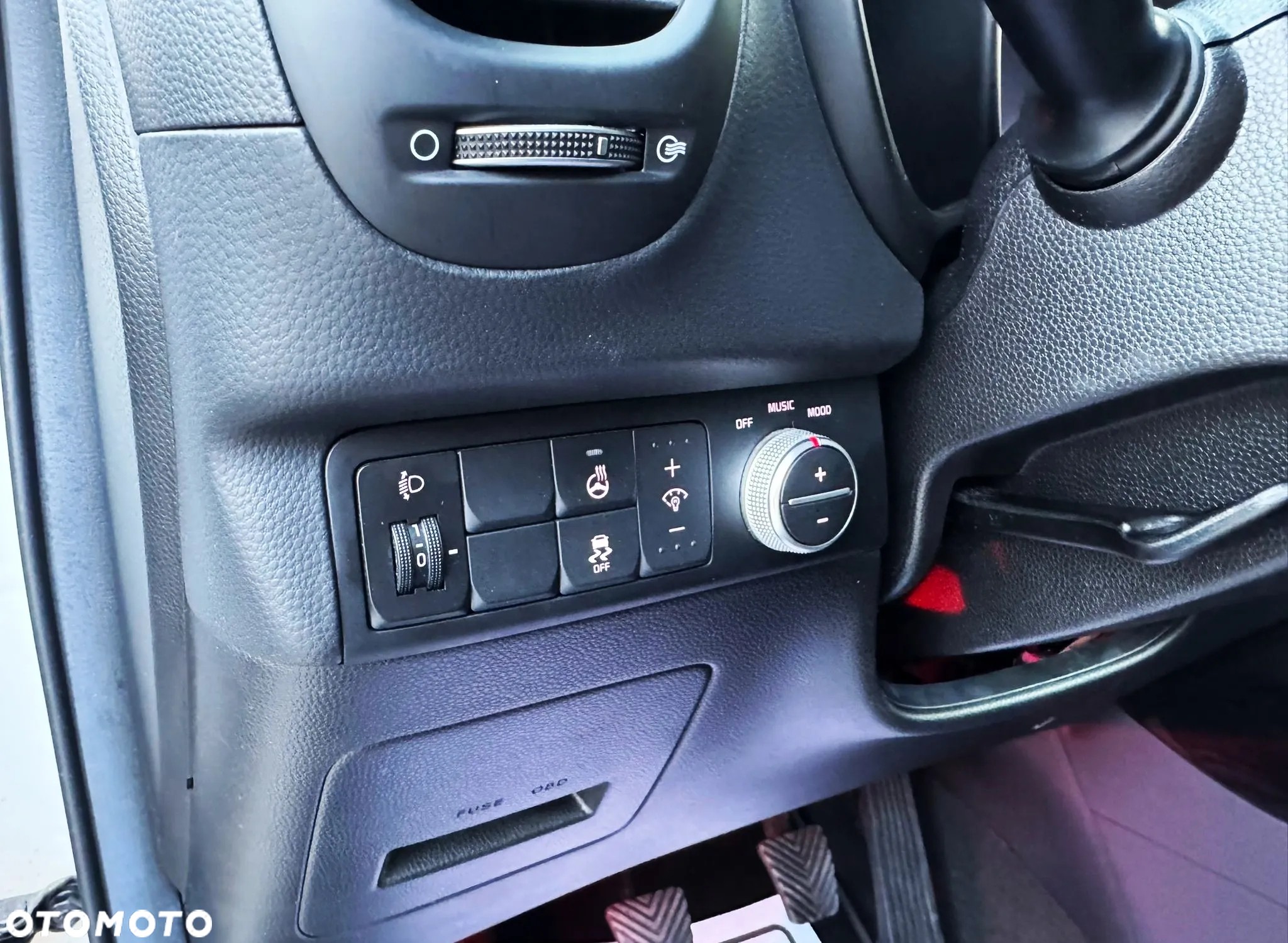 Kia Soul 1.6 GDI White&Red Edition - 11