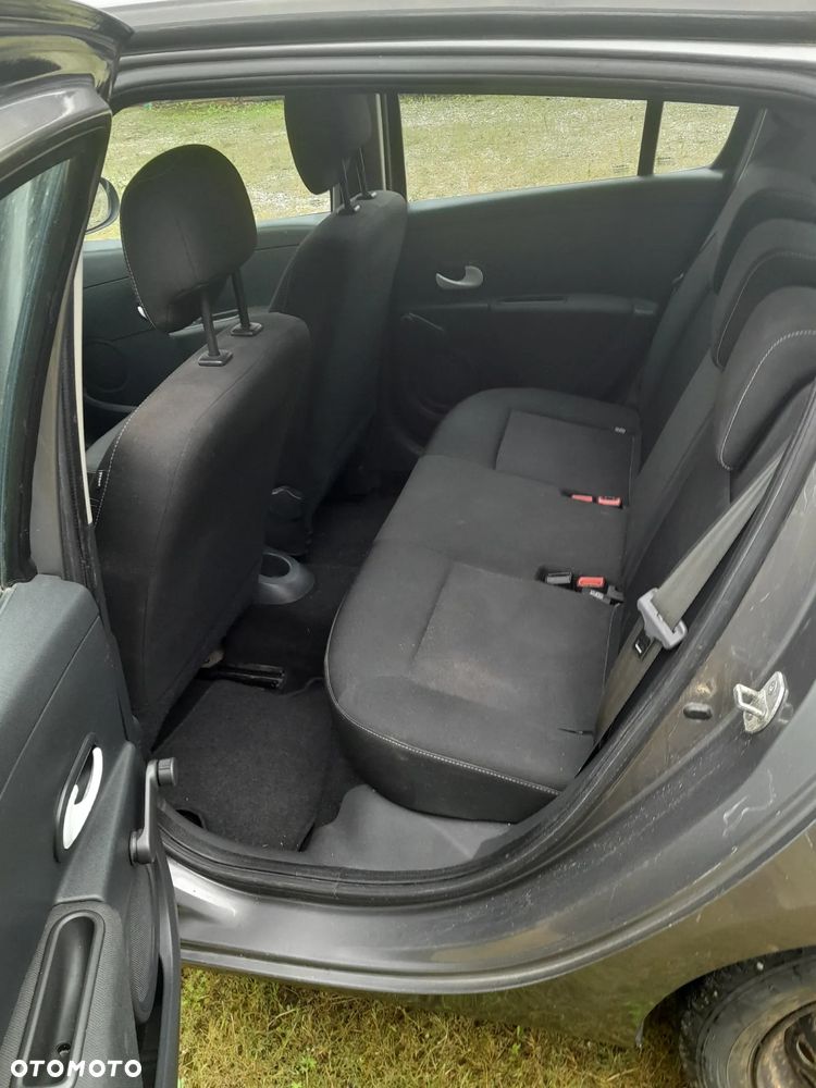 Renault Clio 1.2 16V Authentique Euro5 - 6