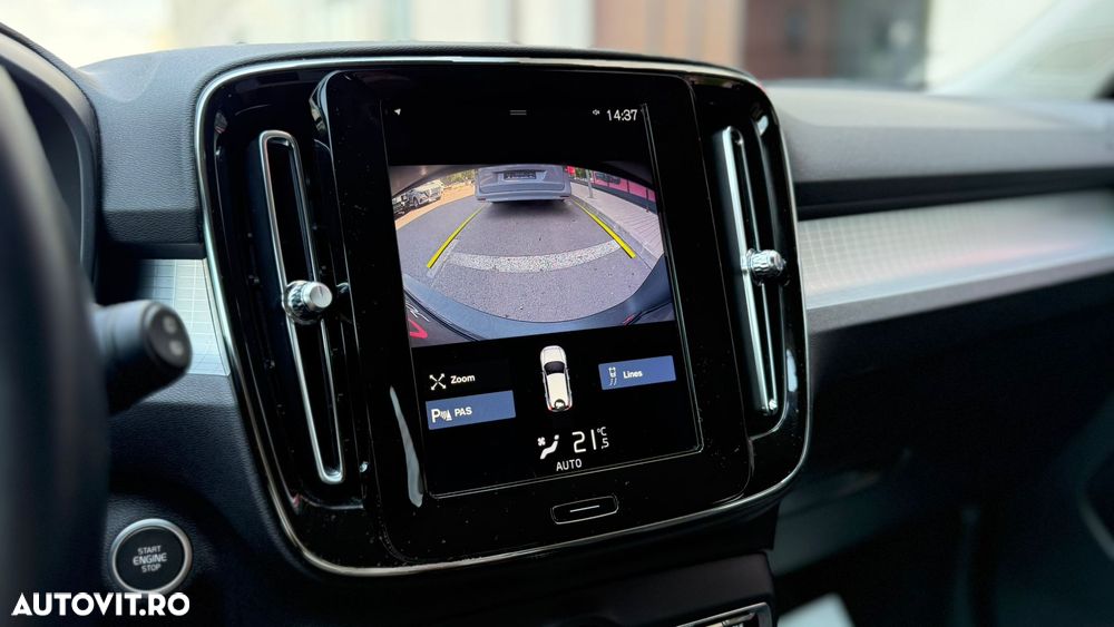 Volvo XC 40 D3 Momentum - 24