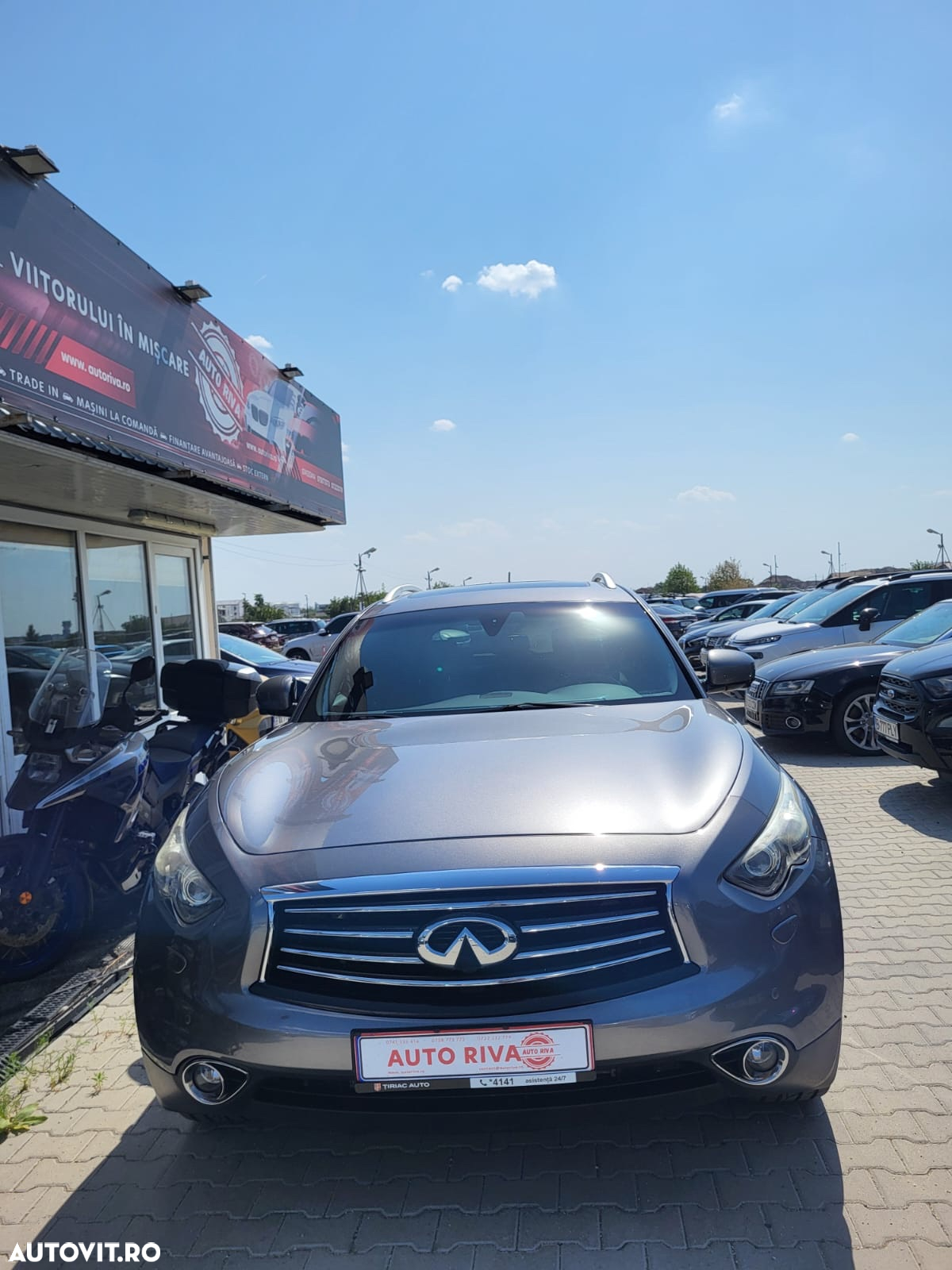 Infiniti Q70 3.0d S Premium - 4