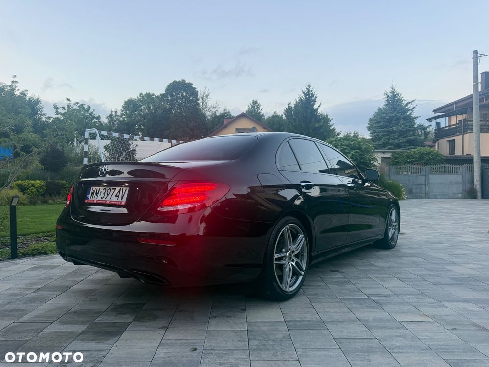 Mercedes-Benz Klasa E 300 9G-TRONIC - 30