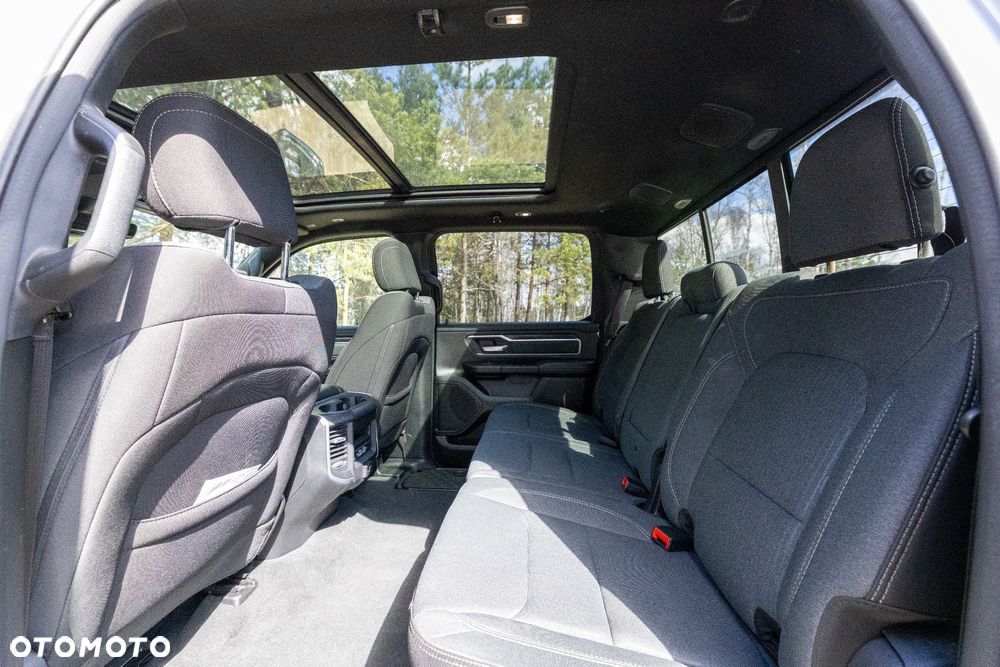 RAM 1500 5.7 Crew Cab Bighorn - 16