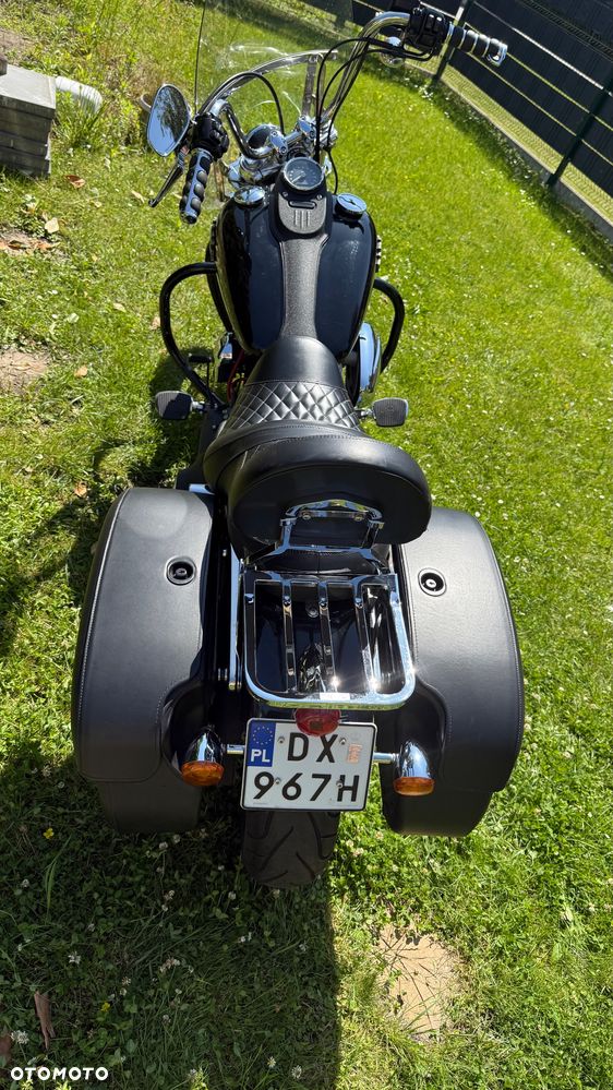 Harley-Davidson Dyna Street Bob - 10