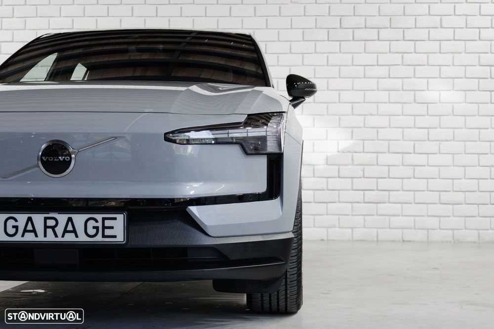 Volvo EX30 69 kWh Single Motor Extended Range Plus - 3