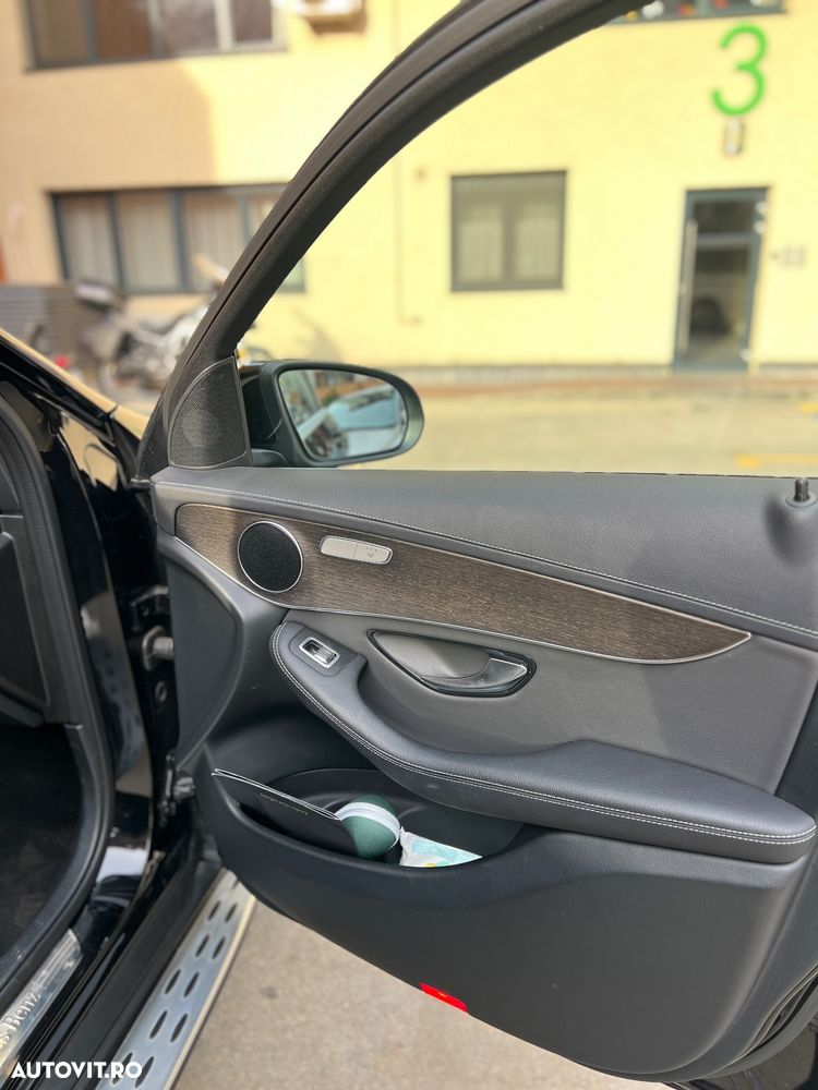 Mercedes-Benz GLC 220 d 4MATIC - 37