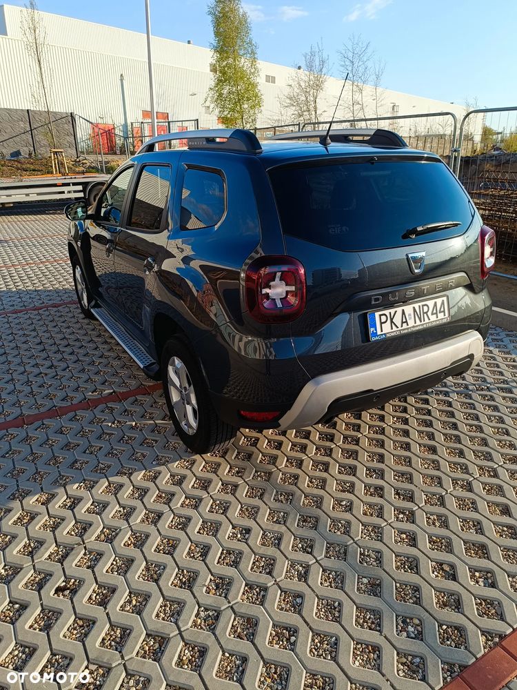 Dacia Duster 1.6 SCe Laureate S&S - 8